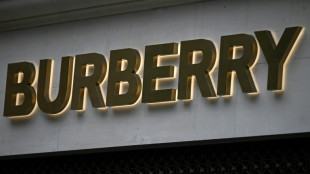 Burberry remplace son patron après de nouvelles "performances décevantes"