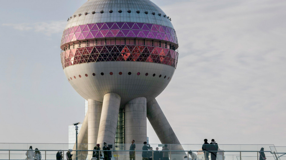 Borsa: Shanghai apre a -0,04%, Shenzhen a +0,10%