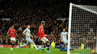 Rashford sends Man Utd into Premier League top four