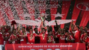 Benfica vence Porto (2-0) e conquista sua nona Supertaça de Portugal