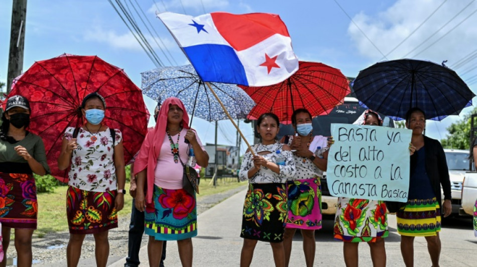 Camiones con alimentos sortean bloqueos de vías rumbo a Ciudad de Panamá