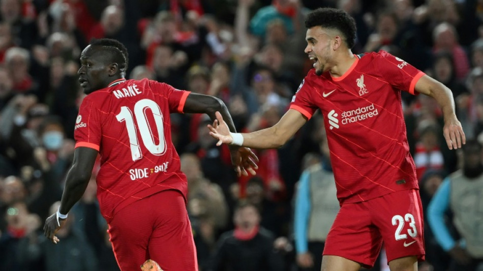 C1: Liverpool force le sas du "Sous-marin jaune"