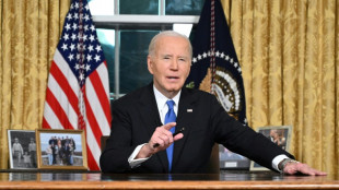 Biden adverte para 'oligarquia que ganha forma' nos EUA