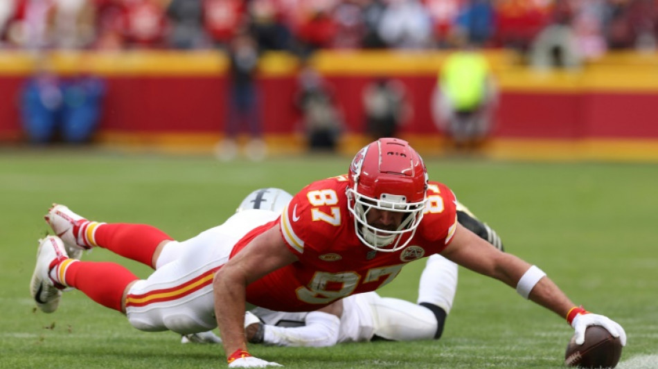 Chiefs' Kelce says offensive woes 'not just one guy'