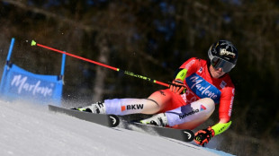 Gut-Behrami sweeps to giant slalom victory at Kronplatz