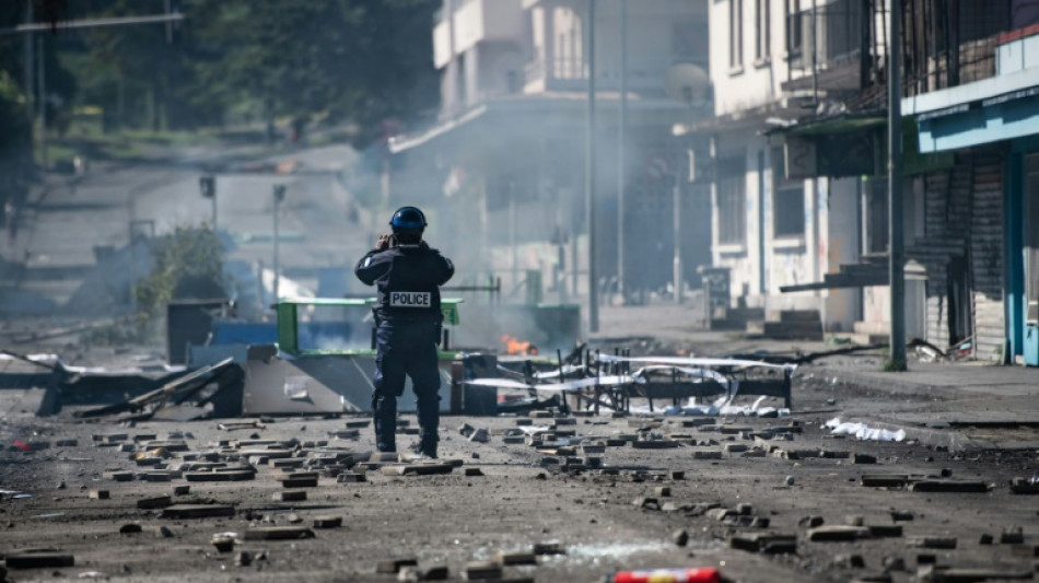 Las fuerzas de seguridad matan a dos personas en Nueva Caledonia, territorio francés en el Pacífico