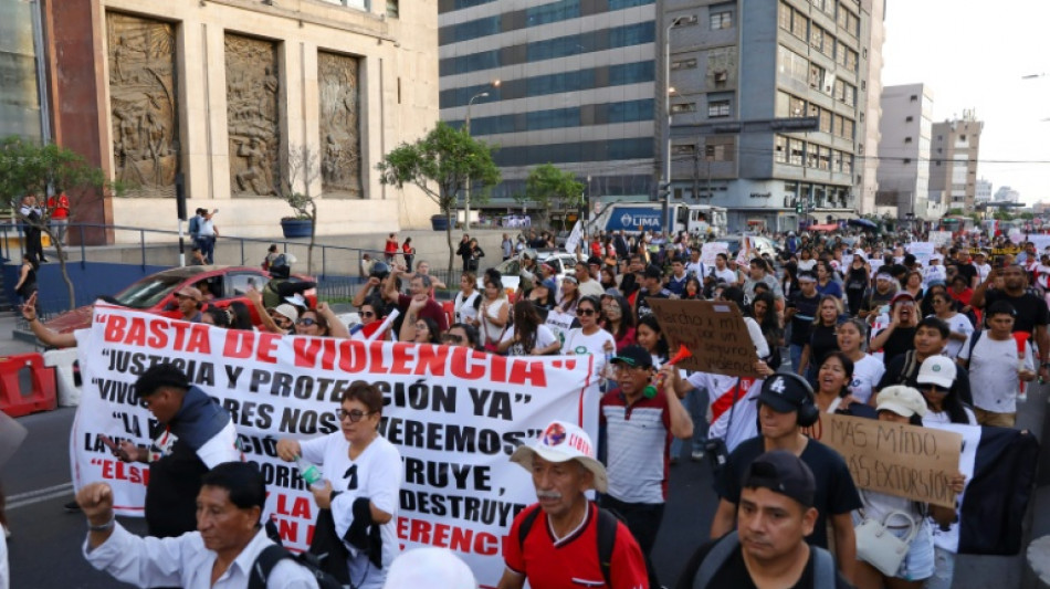 Peruanos exigem que governo fortaleça combate ao crime organizado