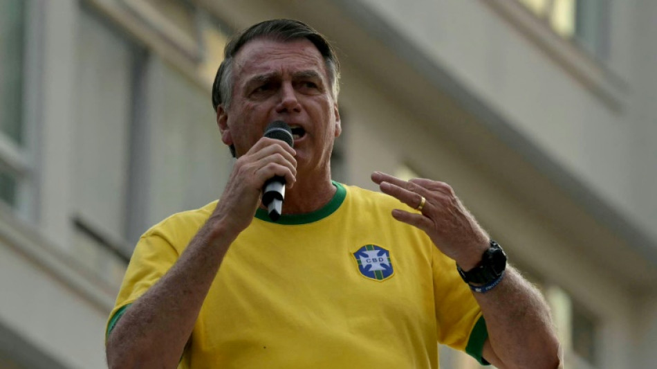 Bolsonaro qualifie de "dictateur" le juge qui a suspendu X au Brésil