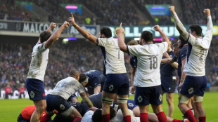 France hold off Scotland for controversial Six Nations win