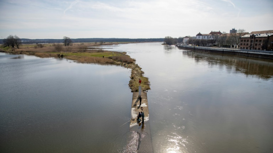 Pegel sinken langsam: Hochwasserlage in Brandenburg entspannt sich