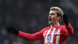 Griezmann ties Aragones goals record in Atletico draw