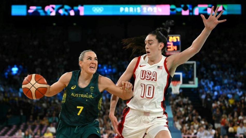 USA thrash Australia to reach Olympic women's basketball final