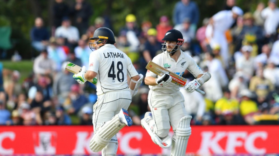 Latham hauls New Zealand back into 2nd Test against Australia