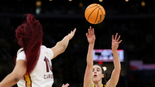 Clark dream over as S. Carolina down Iowa to win US college crown