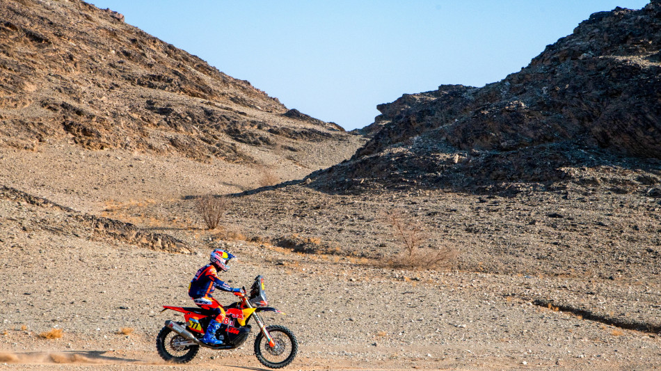 Dakar: altra vittoria di Benavides tra le moto