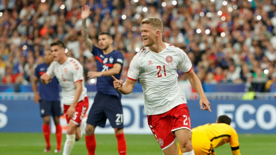 Ligue des nations: la France, tenante du titre, battue à domicile par le Danemark 2-1