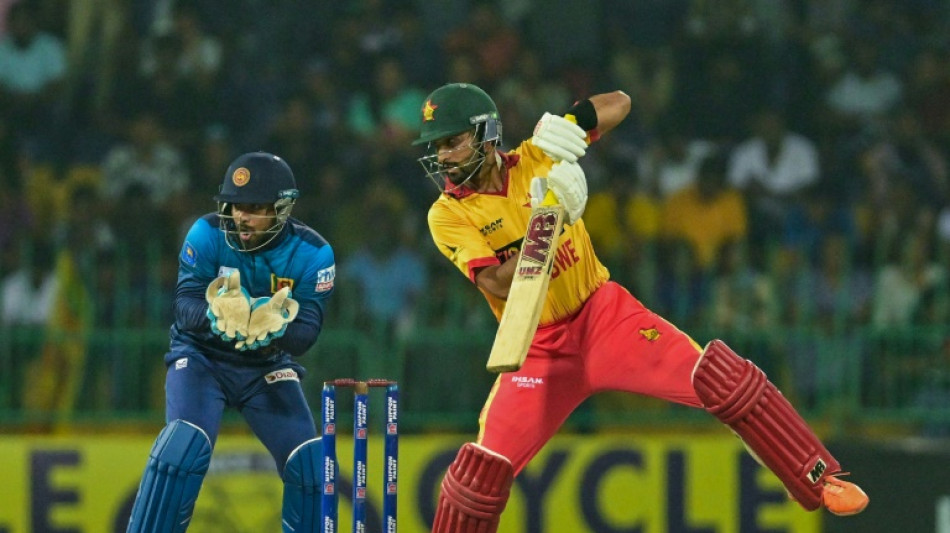 Mathews shines as Sri Lanka pull off last ball win against Zimbabwe