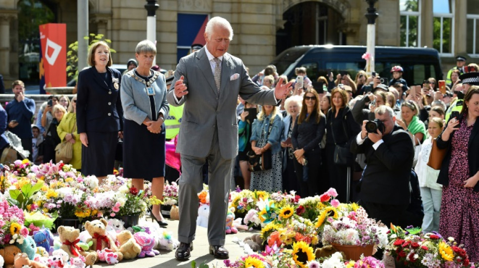 Nach Messerangriff und Ausschreitungen: König Charles III. besucht Southport