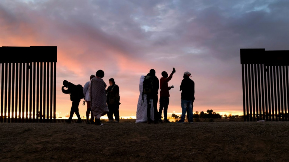 México promete aos EUA maior contenção de imigrantes