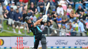 Allen's record 137 gives New Zealand series-clinching Pakistan T20 win