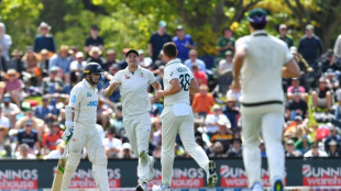 Australian bowlers strike before lunch in 2nd NZ Test