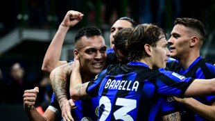 Rampant Inter charge 12 points clear, Napoli hit Sassuolo for six