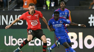 Struggling Lyon sign veteran Matic