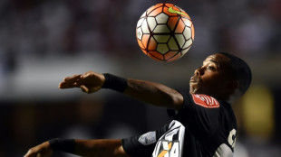 Robinho aguarda que un tribunal defina si paga en Brasil su pena por violación