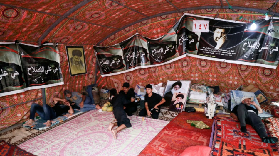 Clim' et repas chauds: à Bagdad, les sit-in s'installent dans la durée