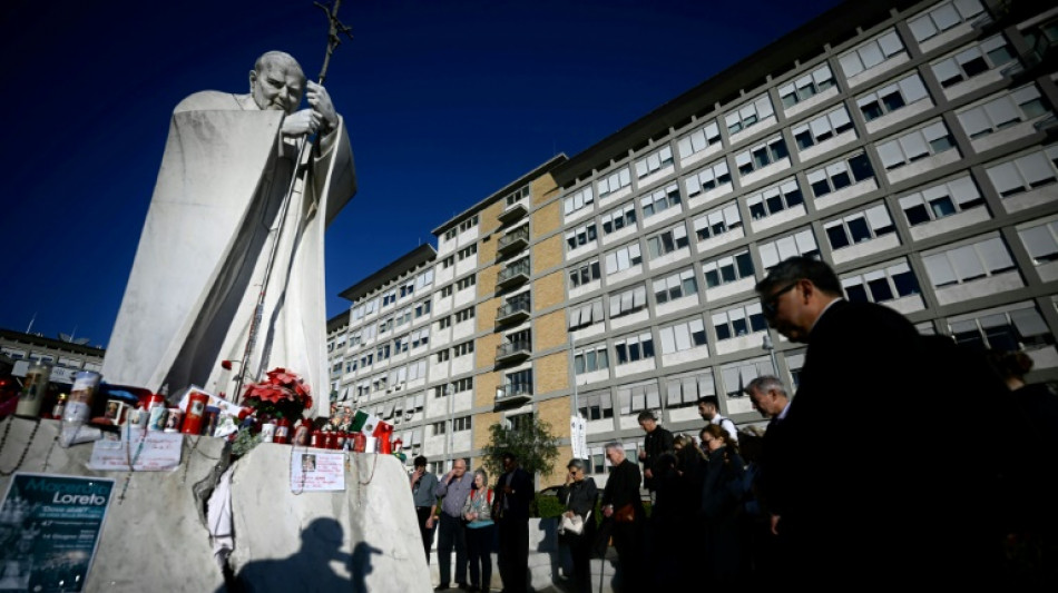 Le pape respire sans masque après deux crises respiratoires aiguës