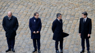 Macron denuncia ataques de 7 de outubro como 'maior massacre antissemita do nosso século'