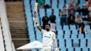 Elgar hits attacking century in penultimate Test