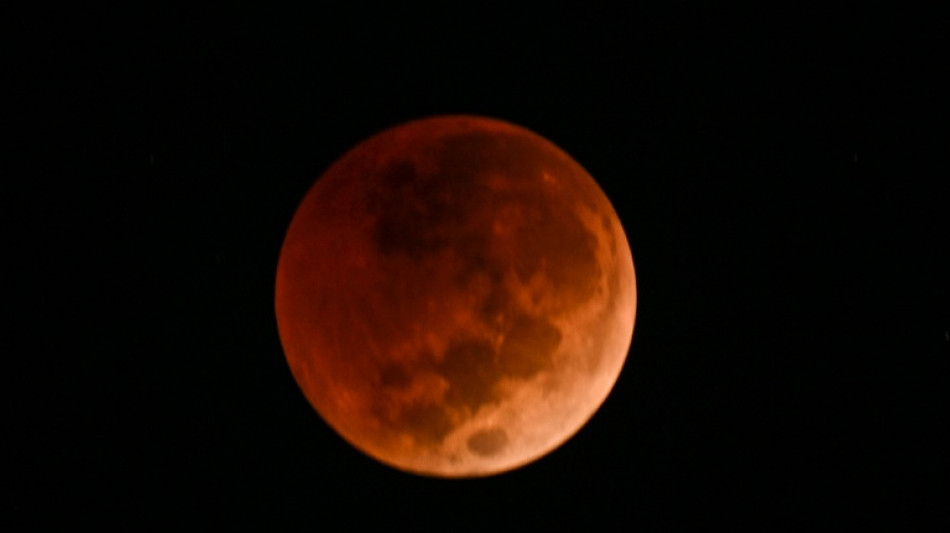 Una "Luna de sangre" iluminará el cielo el jueves por la noche