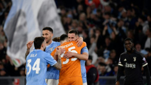 Last-gasp Marusic heads Lazio to win over troubled Juventus