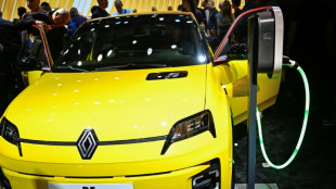 New models help Renault maintain sales in third quarter