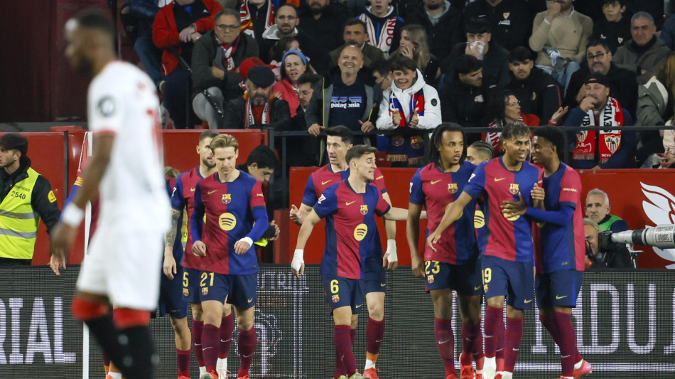 Il Barcellona vince a Siviglia e accorcia su Real e Atletico