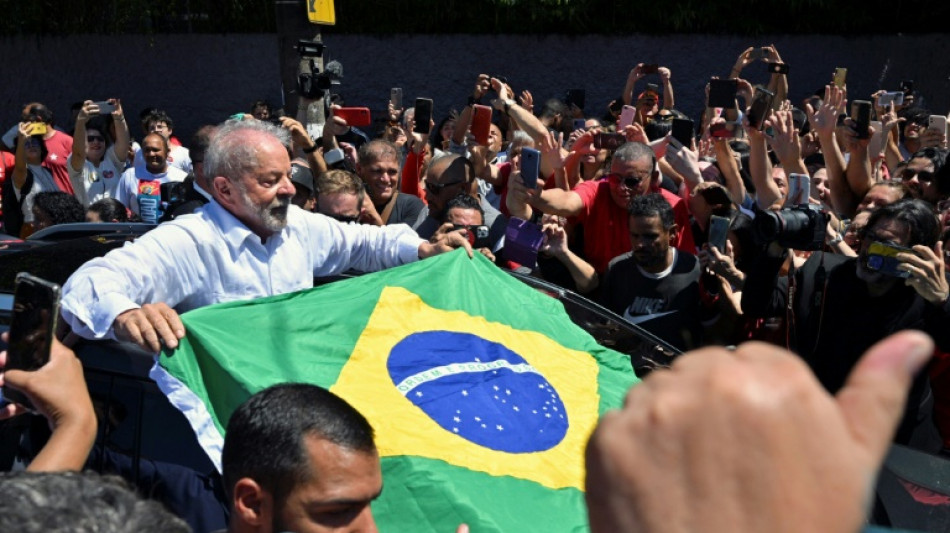 Lula gewinnt dramatisch enge brasilianische Präsidentschaftswahl gegen Bolsonaro