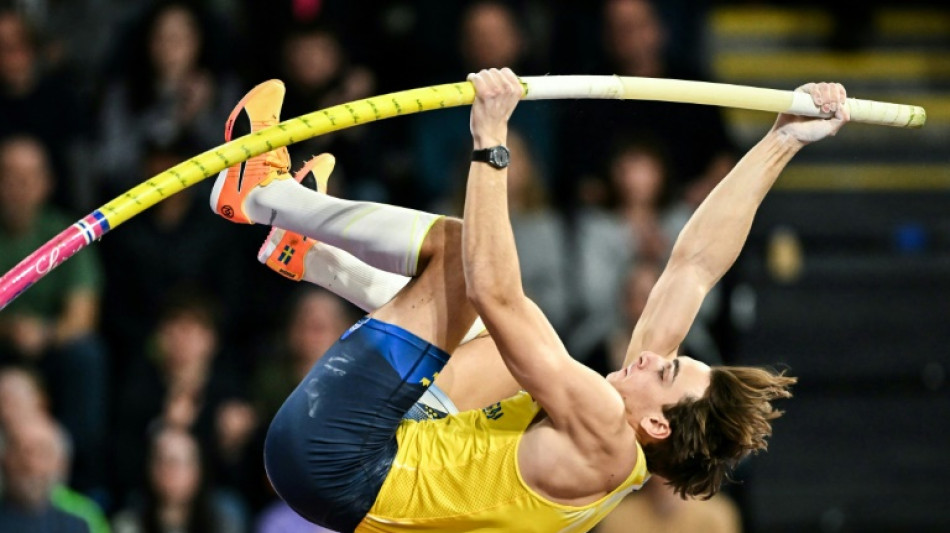 Duplantis retains world indoor pole vault title, no world record