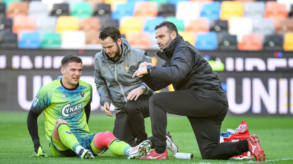 Calcio: Venezia, per Stankovic lesione tendine rotuleo