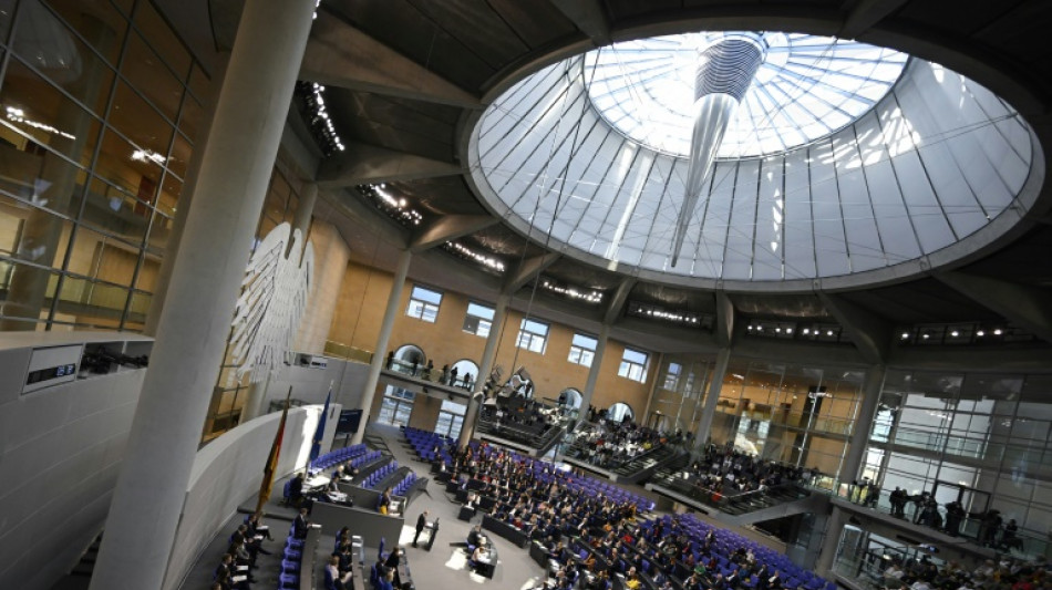 Bundestag macht Weg frei für 200 Milliarden Euro schweren "Abwehrschirm"