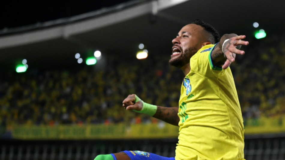 Brasil 'recupera memória' e Neymar entra para história da Seleção