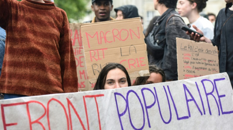 Oposição de esquerda concorrerá unida em uma 'Frente Popular' na França