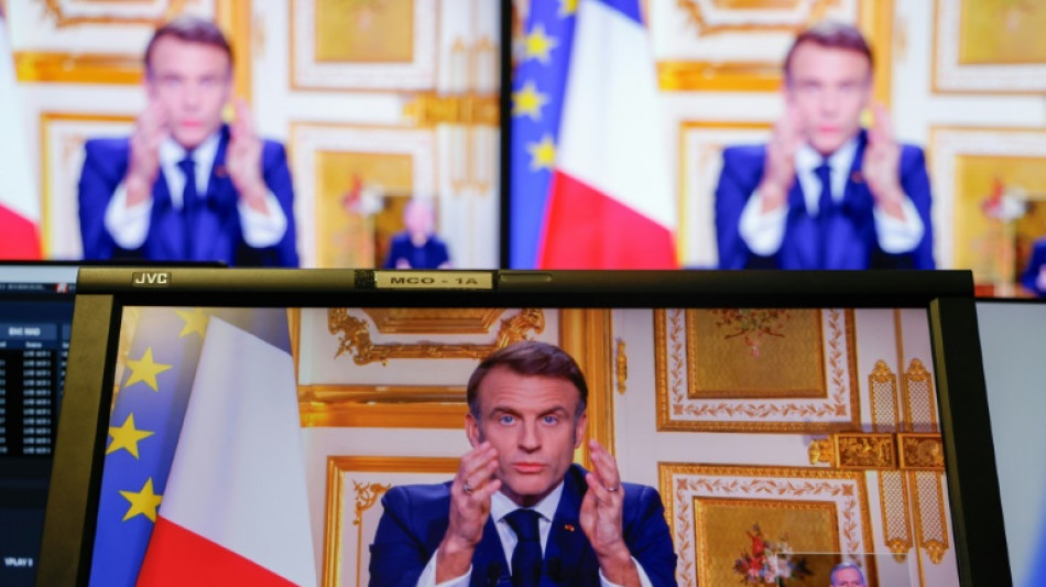 Macron appelle les Français au "courage" face à un "monde de dangers"