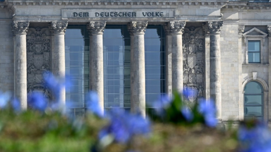 Bundestag beginnt Sondersitzung zu Grundgesetz-Änderung für Schuldenpaket