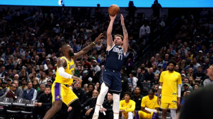 Doncic, Exum lead Mavs past LeBron, Lakers 