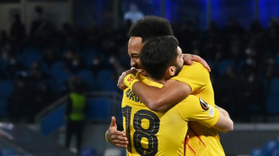 Barcelona beat Napoli to reach Europa League last 16