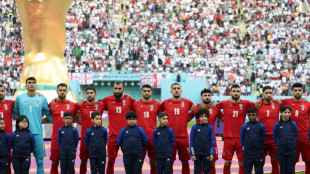 Los futbolistas iraníes se abstienen de cantar su himno en el partido contra Inglaterra