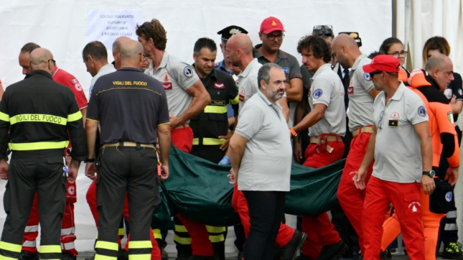 Sicile: quatre corps retrouvés dans l'épave du super yacht