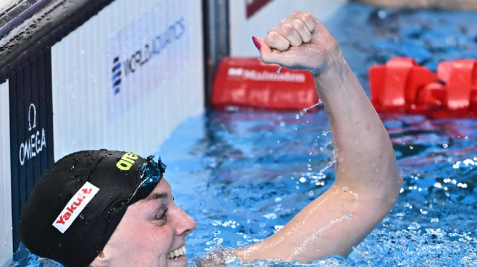 Steenbergen wins women's 100m freestyle world title 