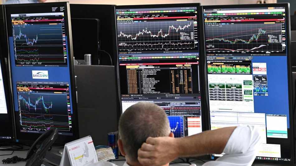 Lo spread tra Btp e Bund apre poco mosso a 152 punti